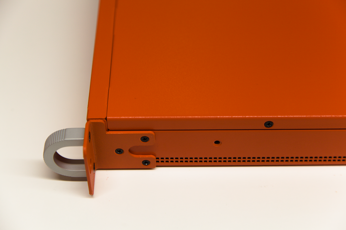 Datei:RC350 Rackmounting 03.png