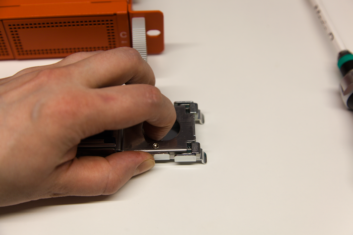 Datei:RC350 Rackmounting 08.png